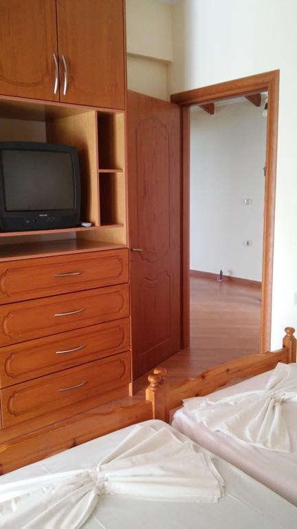 Elena Apartament Саранда Екстер'єр фото